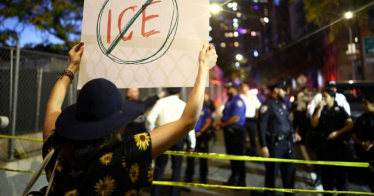 New York Mayor Demands Trump Withdraw ICE After Bronx Shooting Incident